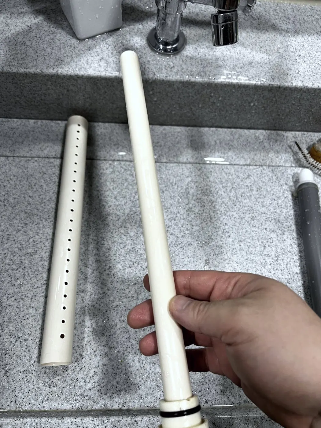 분리한 급수 파이프